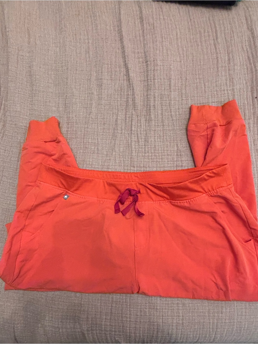 Figs woman’s scrub joggers